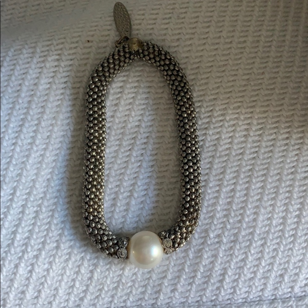 Pearl and silver bracelet